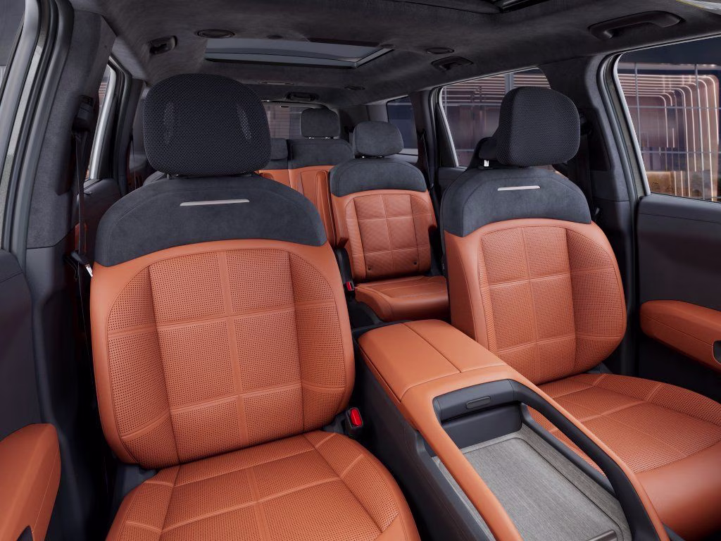 2027 Ivory Silver Kia Telluride SX-Prestige AWD SUV