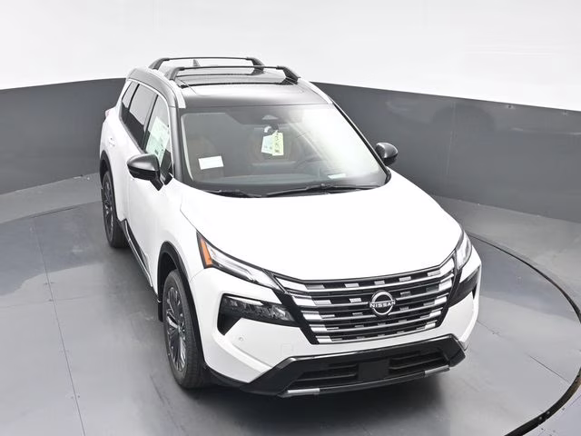 2026 Everest White Pearl/Super Black Nissan Rogue Platinum AWD SUV
