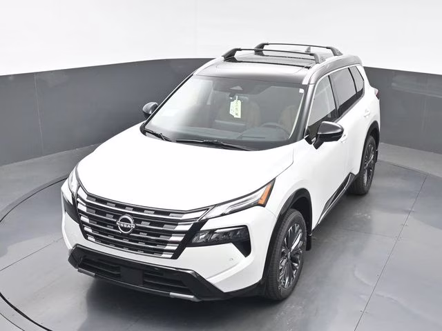 2026 Everest White Pearl/Super Black Nissan Rogue Platinum AWD SUV