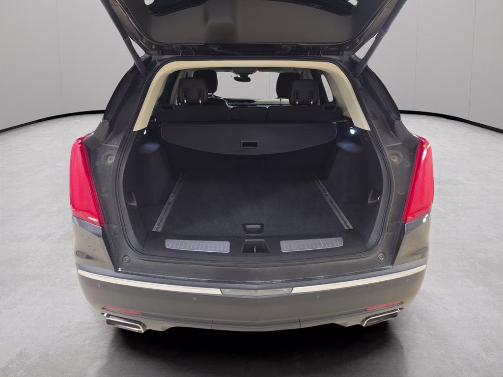 2017 Dark Granite Metallic Cadillac XT5 Premium Luxury AWD SUV