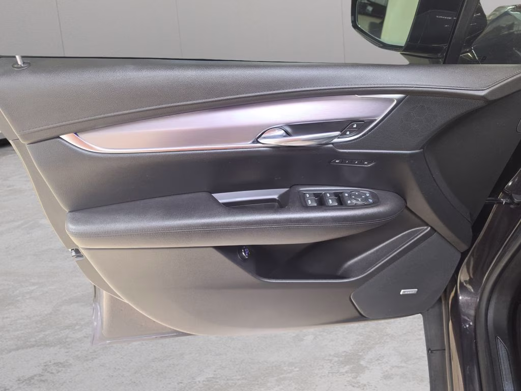 2017 Dark Granite Metallic Cadillac XT5 Premium Luxury AWD SUV