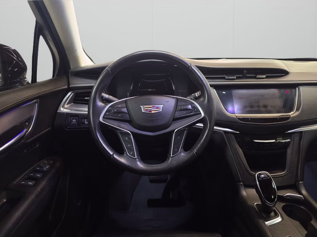 2017 Dark Granite Metallic Cadillac XT5 Premium Luxury AWD SUV
