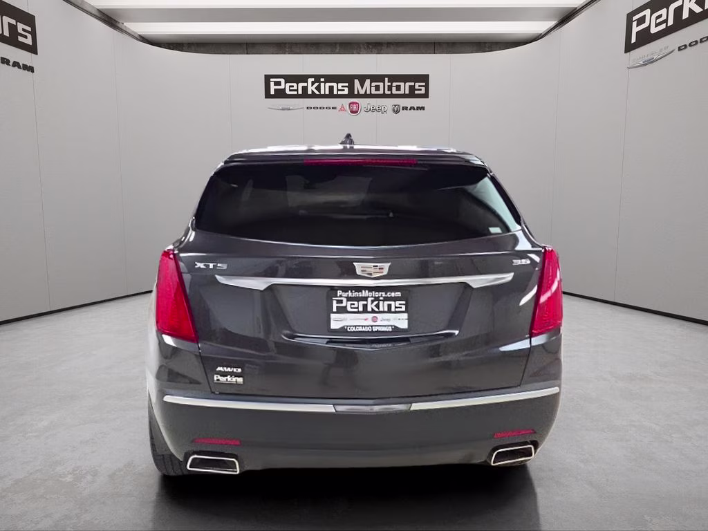 2017 Dark Granite Metallic Cadillac XT5 Premium Luxury AWD SUV