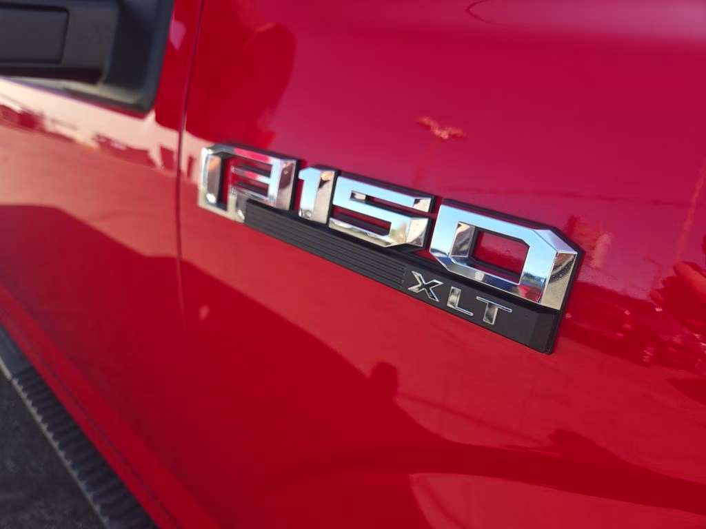 2018 Red Ford F-150 XL 4X4 Truck
