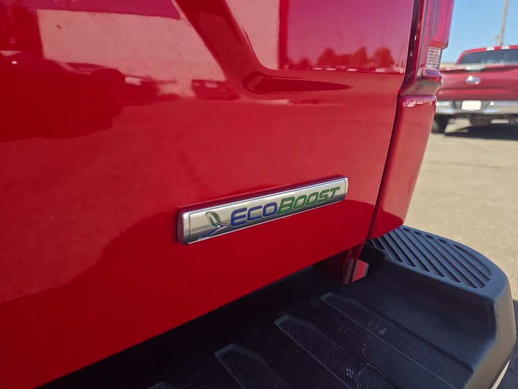 2018 Red Ford F-150 XL 4X4 Truck