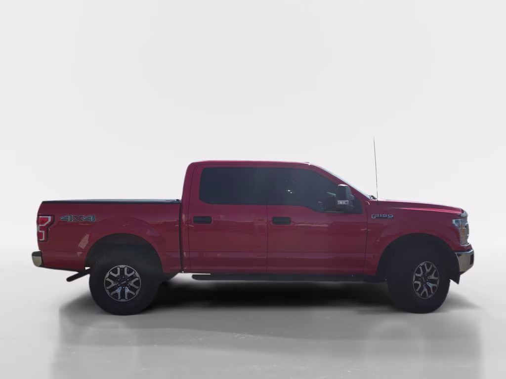 2018 Red Ford F-150 XL 4X4 Truck