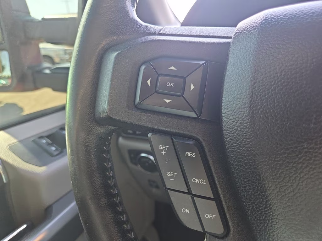 2018 Red Ford F-150 XL 4X4 Truck