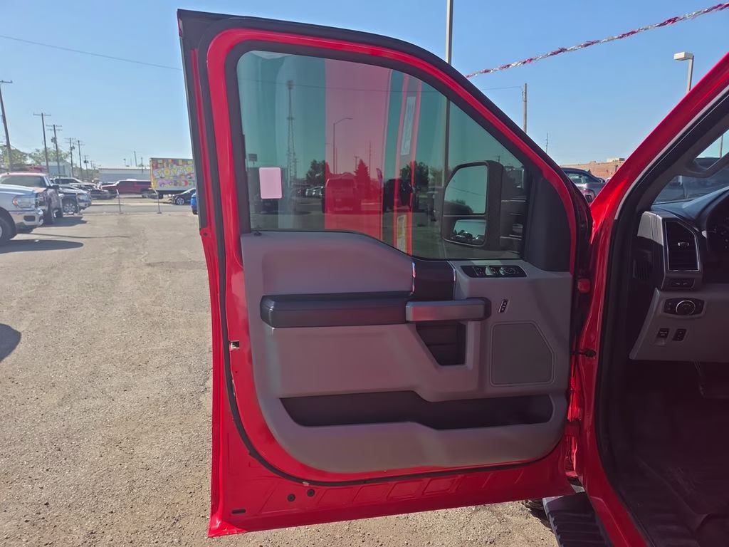 2018 Red Ford F-150 XL 4X4 Truck
