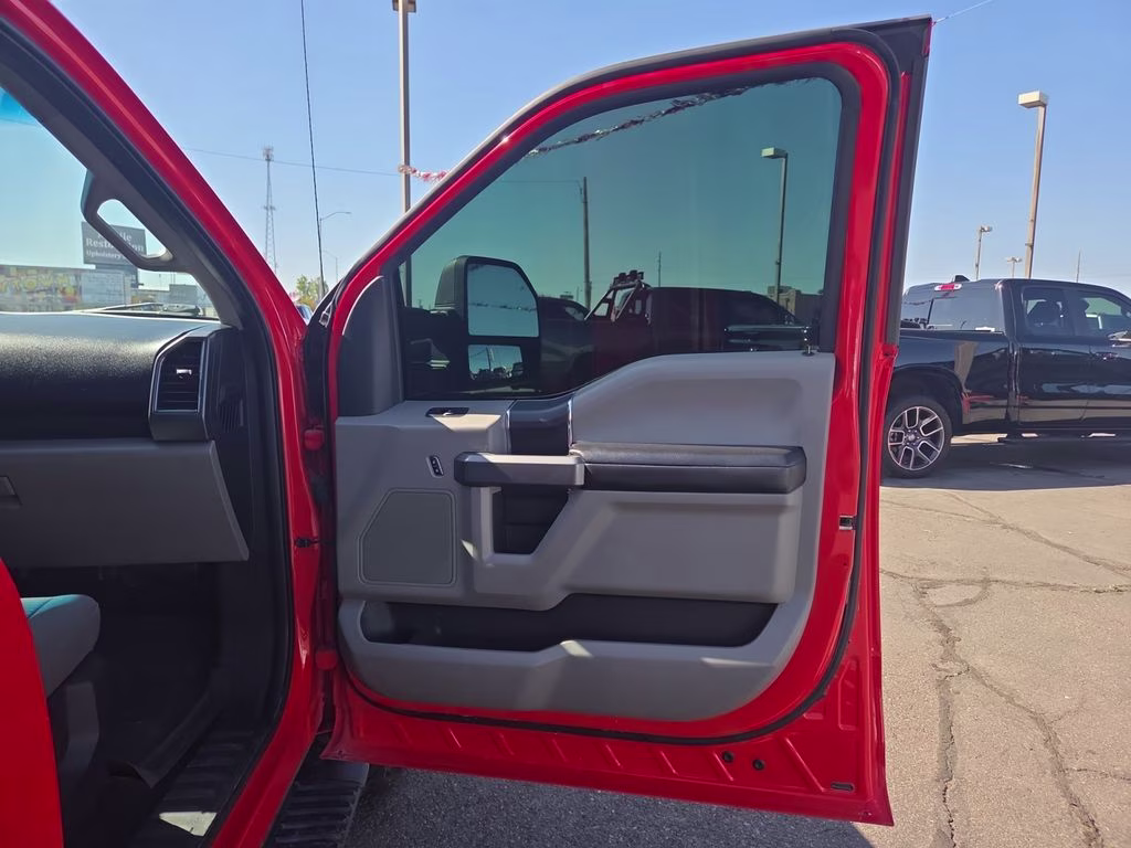 2018 Red Ford F-150 XL 4X4 Truck