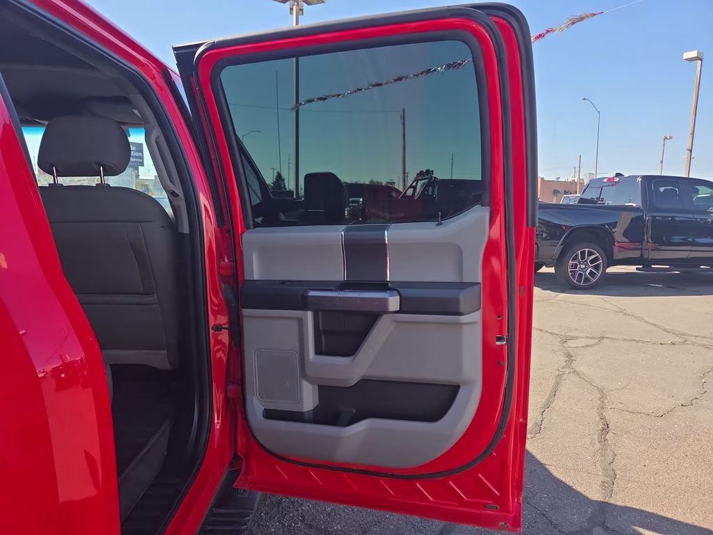 2018 Red Ford F-150 XL 4X4 Truck