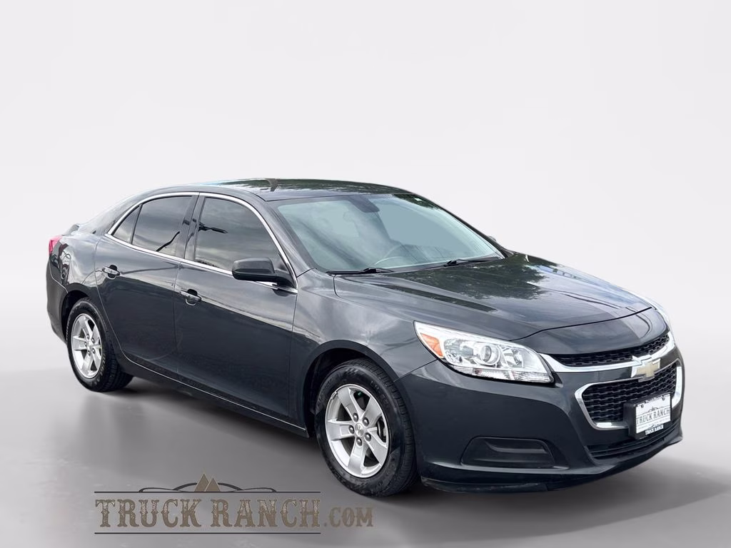 2015 Ashen Gray Metallic Chevrolet Malibu LS FWD Sedan