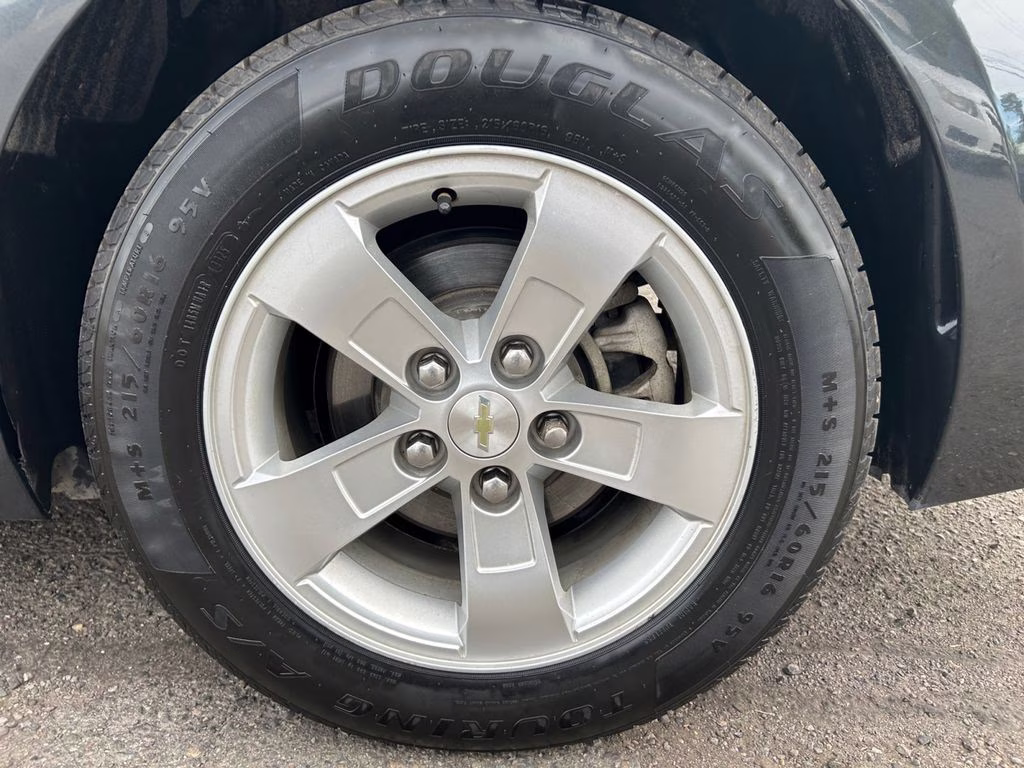 2015 Ashen Gray Metallic Chevrolet Malibu LS FWD Sedan