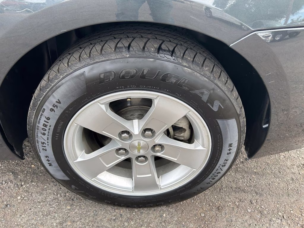 2015 Ashen Gray Metallic Chevrolet Malibu LS FWD Sedan