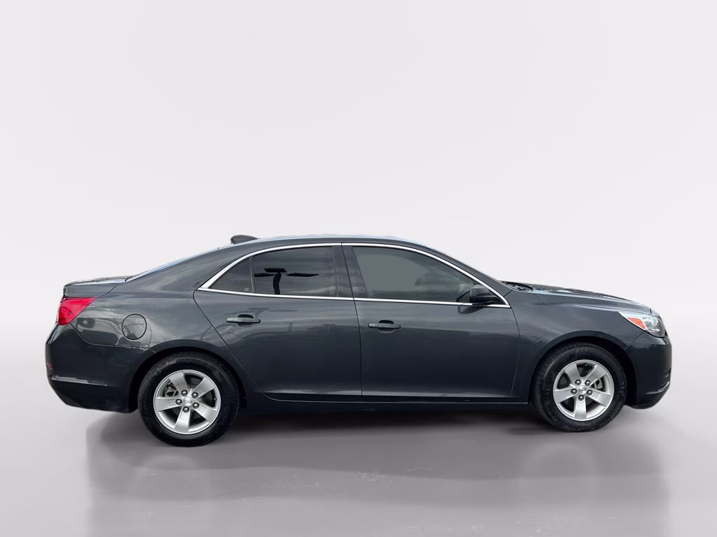 2015 Ashen Gray Metallic Chevrolet Malibu LS FWD Sedan