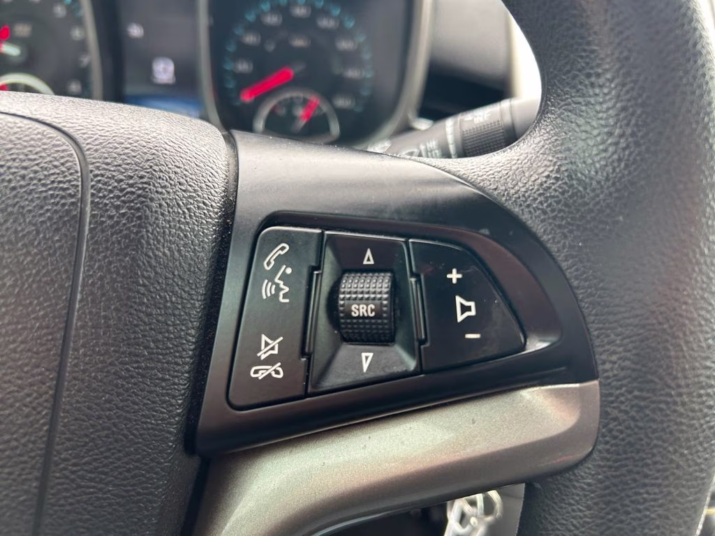 2015 Ashen Gray Metallic Chevrolet Malibu LS FWD Sedan