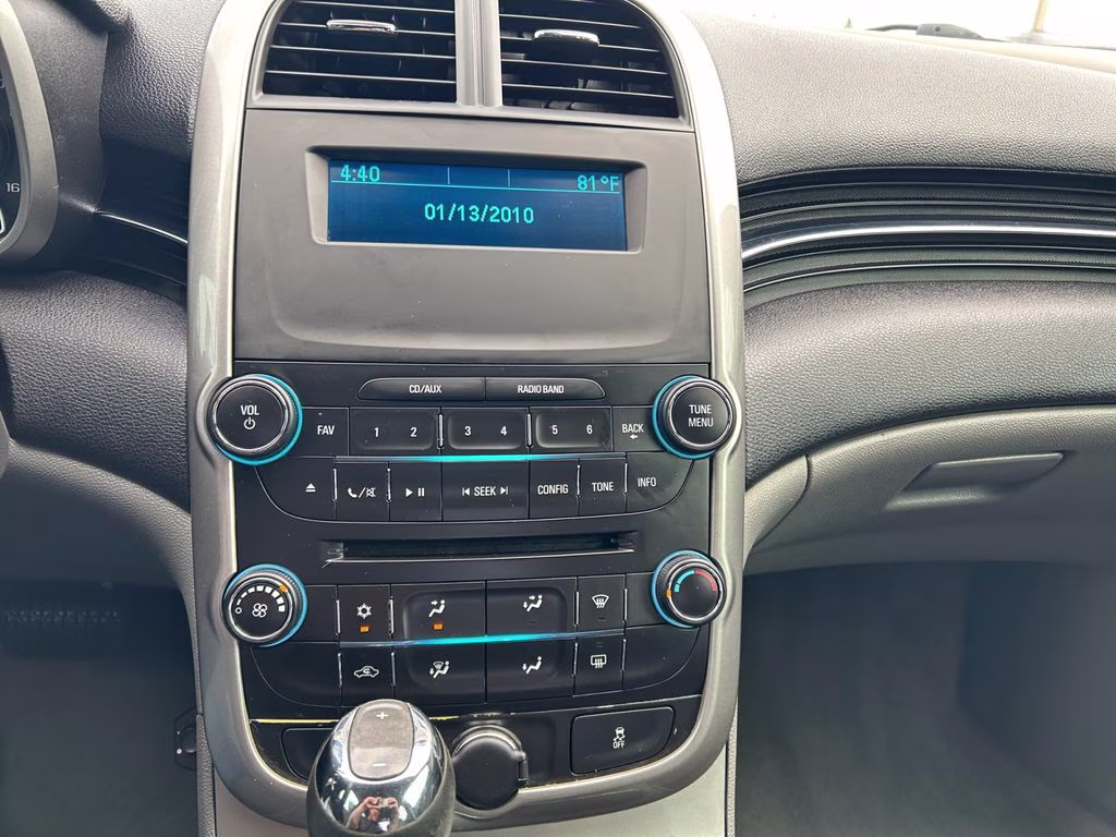 2015 Ashen Gray Metallic Chevrolet Malibu LS FWD Sedan