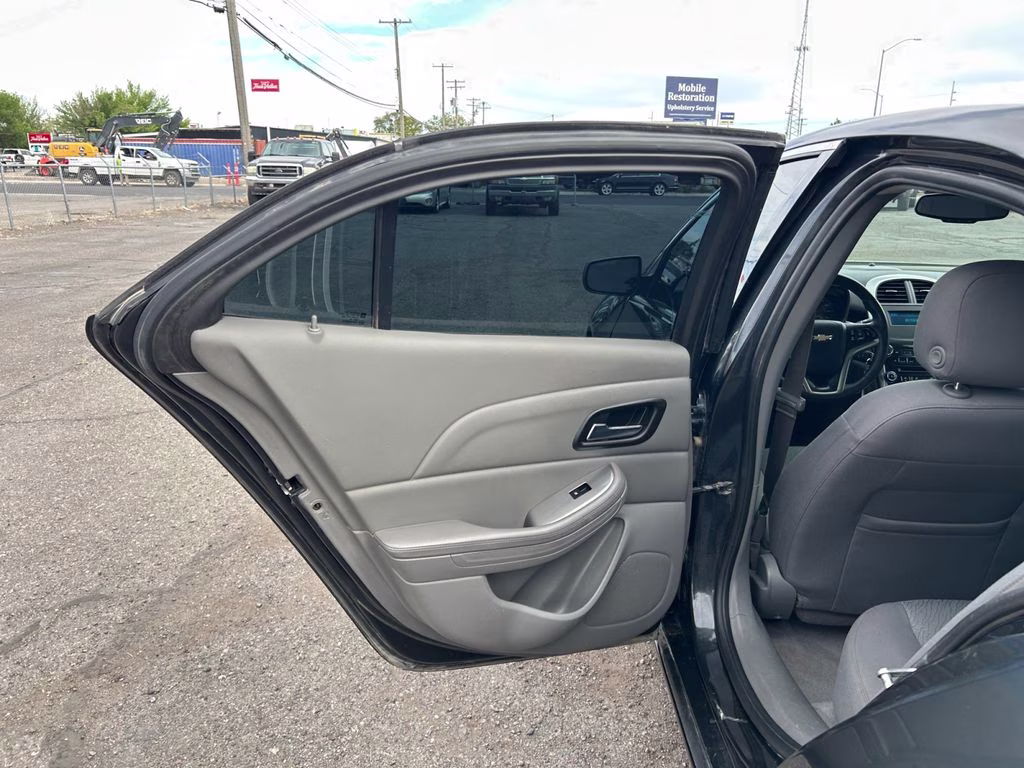2015 Ashen Gray Metallic Chevrolet Malibu LS FWD Sedan