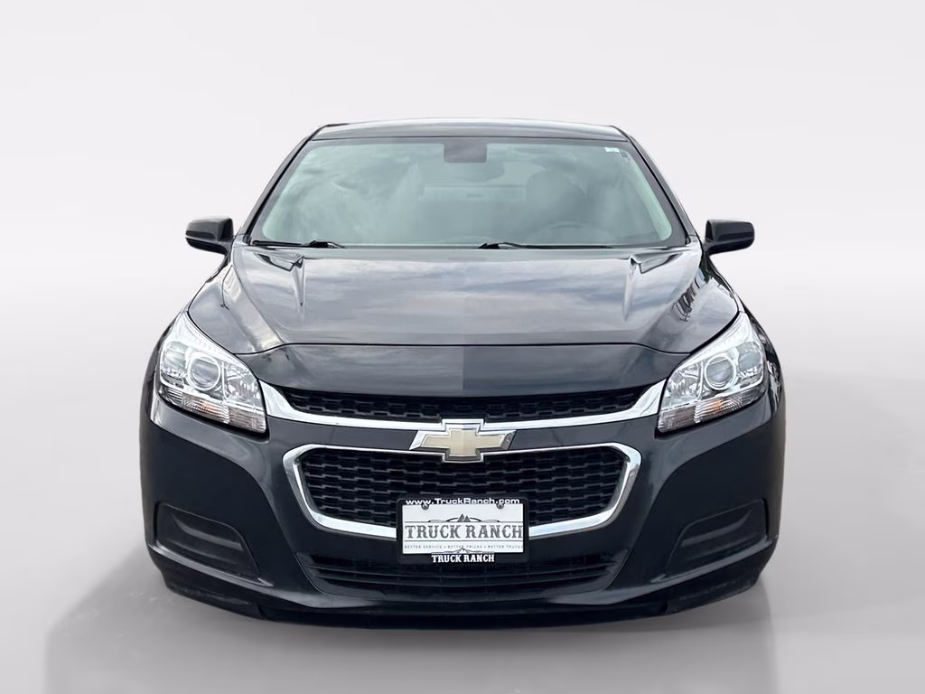 2015 Ashen Gray Metallic Chevrolet Malibu LS FWD Sedan