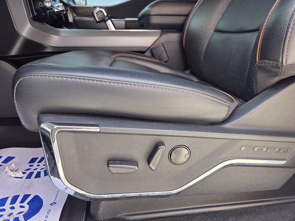 2024 White Metallic Ford F-150 Lariat 4X4 Truck