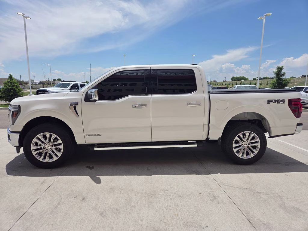 2024 White Metallic Ford F-150 Lariat 4X4 Truck