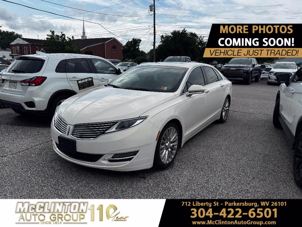 2013 Lincoln MKZ Front Wheel Drive's photo