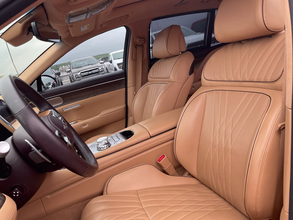 2023 Savile Silver Genesis G90 e-SC AWD Sedan