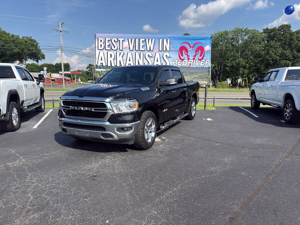 2019 Diamond Black Crystal Pearlcoat Ram 1500 Big Horn/Lone Star 4X4 Truck