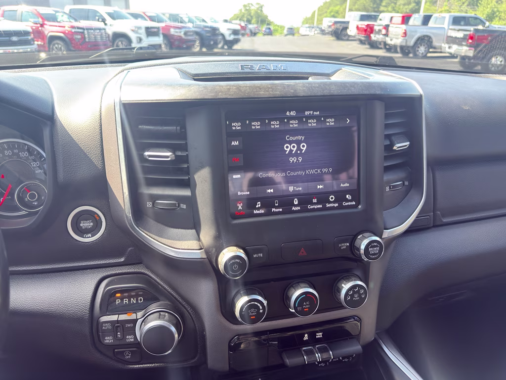 2019 Diamond Black Crystal Pearlcoat Ram 1500 Big Horn/Lone Star 4X4 Truck