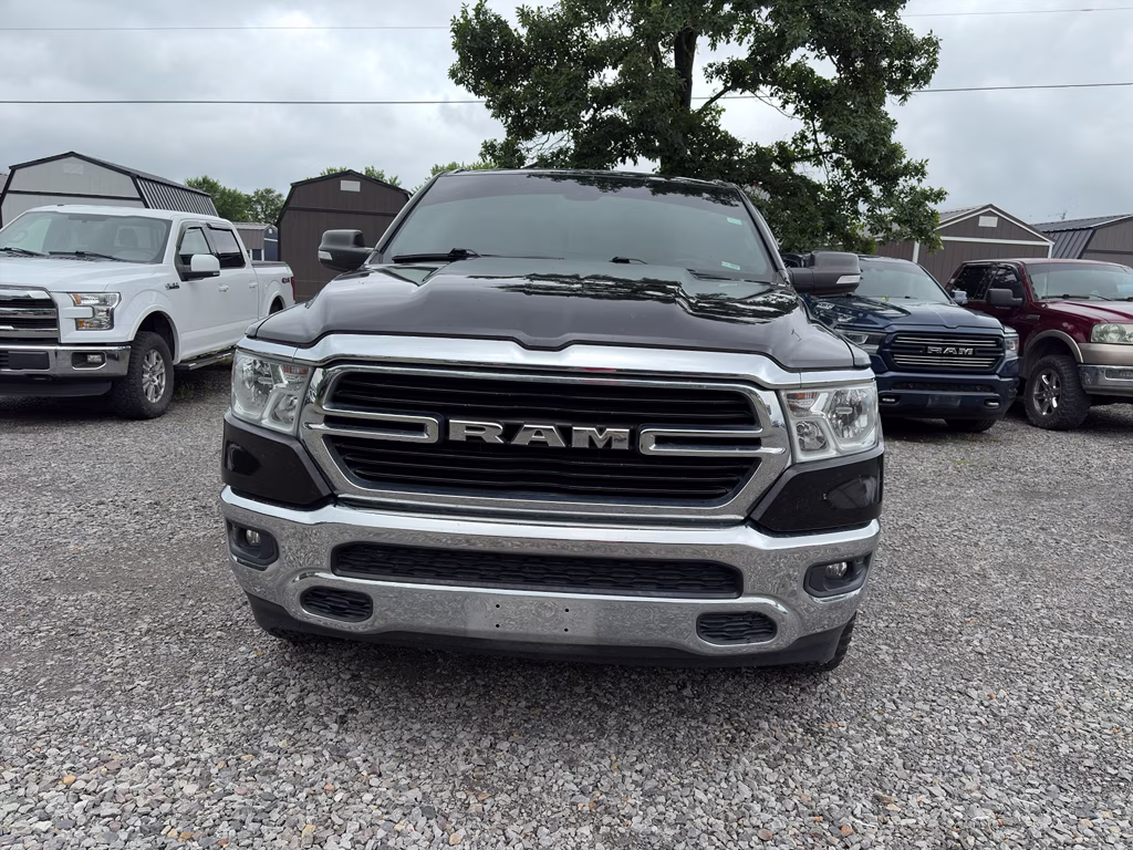 2019 Diamond Black Crystal Pearlcoat Ram 1500 Big Horn/Lone Star 4X4 Truck