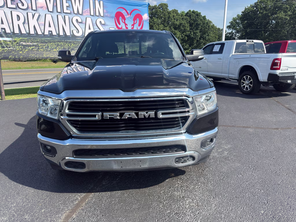 2019 Diamond Black Crystal Pearlcoat Ram 1500 Big Horn/Lone Star 4X4 Truck
