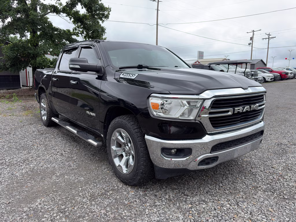 2019 Diamond Black Crystal Pearlcoat Ram 1500 Big Horn/Lone Star 4X4 Truck