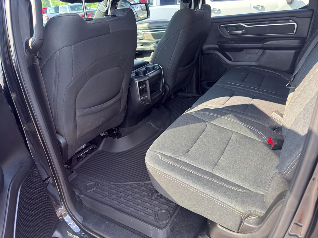 2019 Diamond Black Crystal Pearlcoat Ram 1500 Big Horn/Lone Star 4X4 Truck