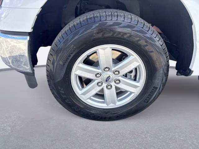 2023 Oxford White Ford F-150 XLT 4X4 Truck