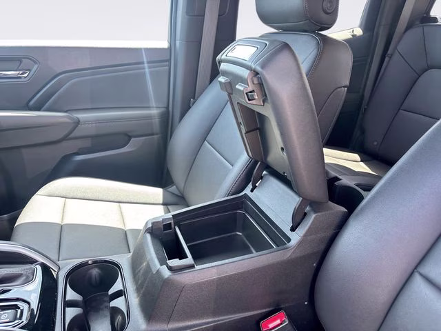 2023 Sterling Gray Metallic Chevrolet Colorado LT 4X4 Truck