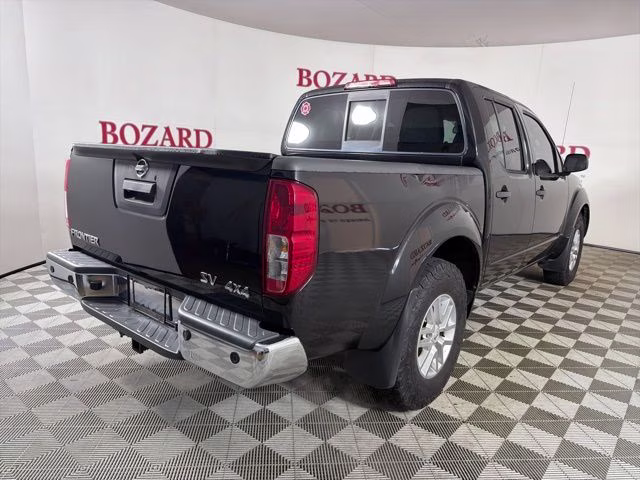 2016 Magnetic Black Nissan Frontier SV 4X4 Truck