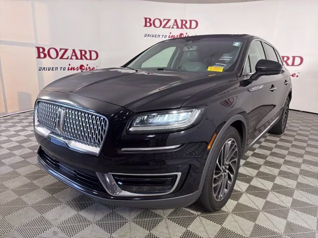 2019 Black Lincoln Nautilus Reserve FWD SUV
