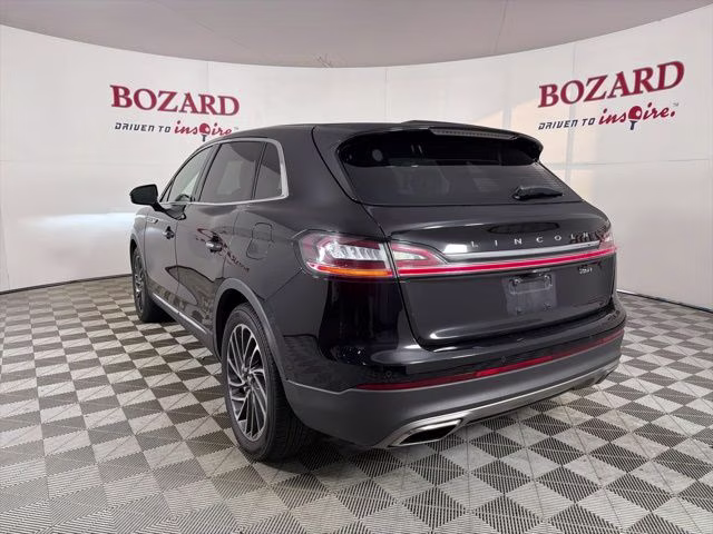 2019 Black Lincoln Nautilus Reserve FWD SUV