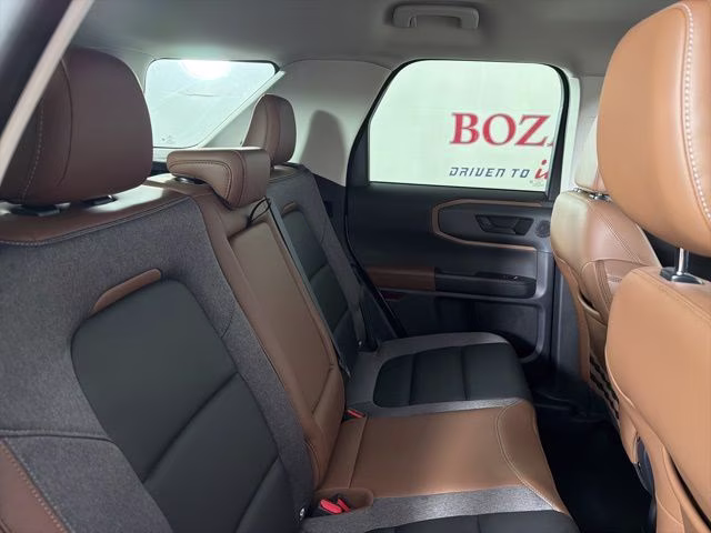 2024 Oxford White Ford Bronco Sport Outer Banks 4X4 SUV