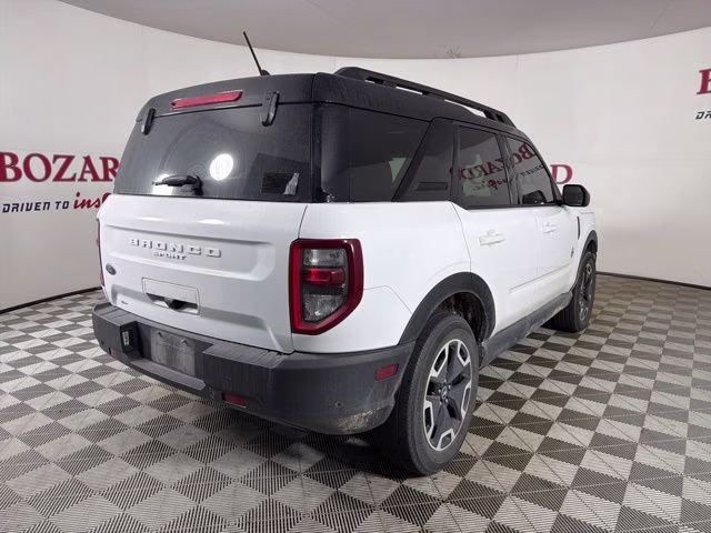 2024 Oxford White Ford Bronco Sport Outer Banks 4X4 SUV