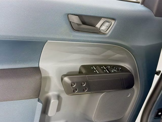 2023 Oxford White Ford Maverick XL FWD Truck