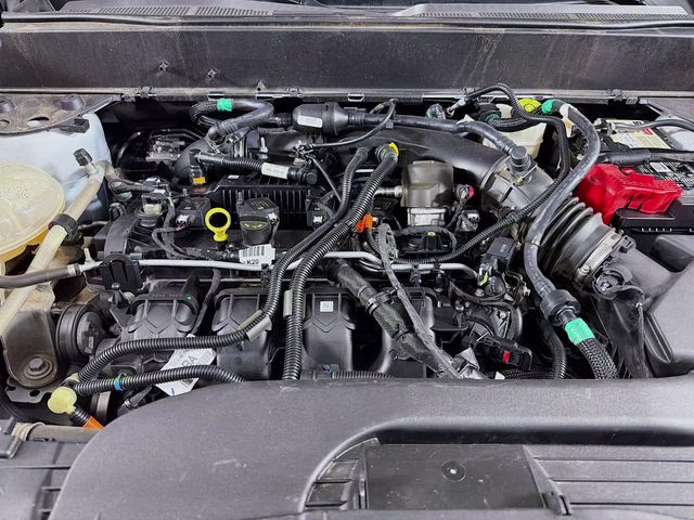 2023 Oxford White Ford Maverick XL FWD Truck