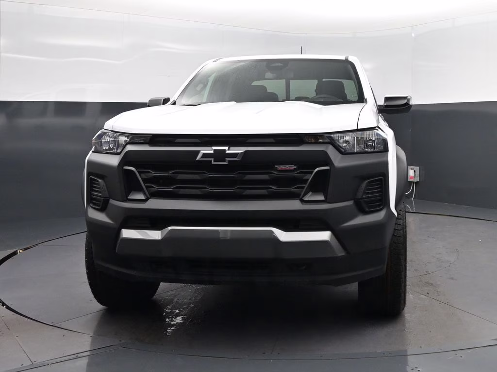 2026 Summit White Chevrolet Colorado Trail Boss 4X4 Truck