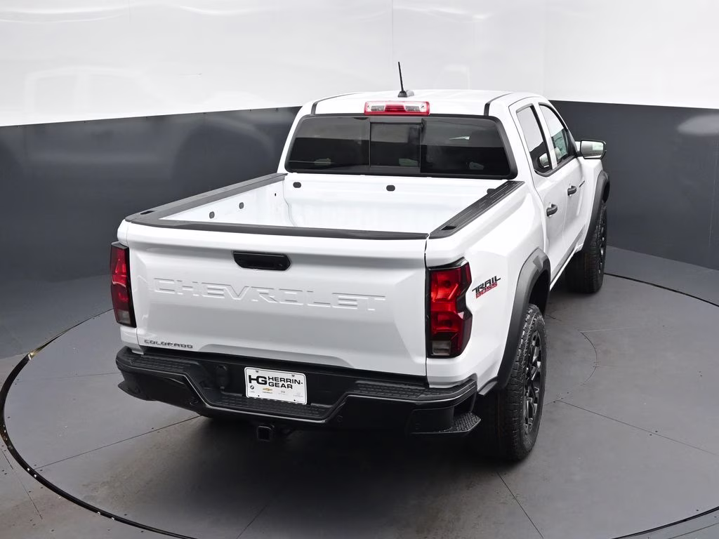 2026 Summit White Chevrolet Colorado Trail Boss 4X4 Truck