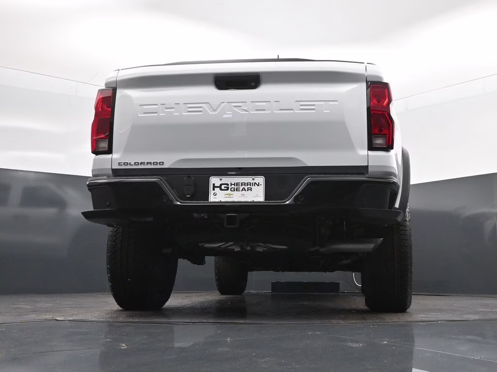 2026 Summit White Chevrolet Colorado Trail Boss 4X4 Truck