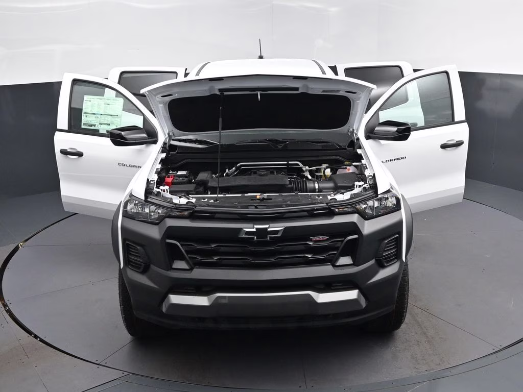 2026 Summit White Chevrolet Colorado Trail Boss 4X4 Truck