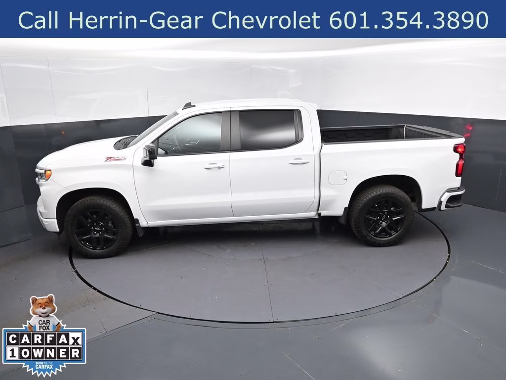2023 Summit White Chevrolet Silverado 1500 RST 4X4 Truck