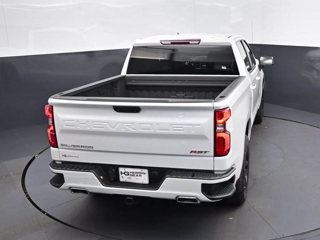 2023 Summit White Chevrolet Silverado 1500 RST 4X4 Truck
