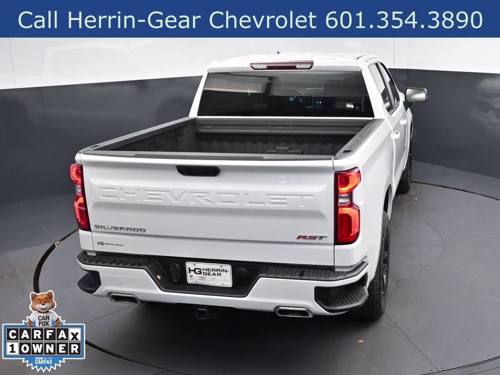 2023 Summit White Chevrolet Silverado 1500 RST 4X4 Truck
