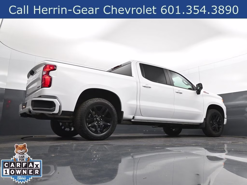 2023 Summit White Chevrolet Silverado 1500 RST 4X4 Truck