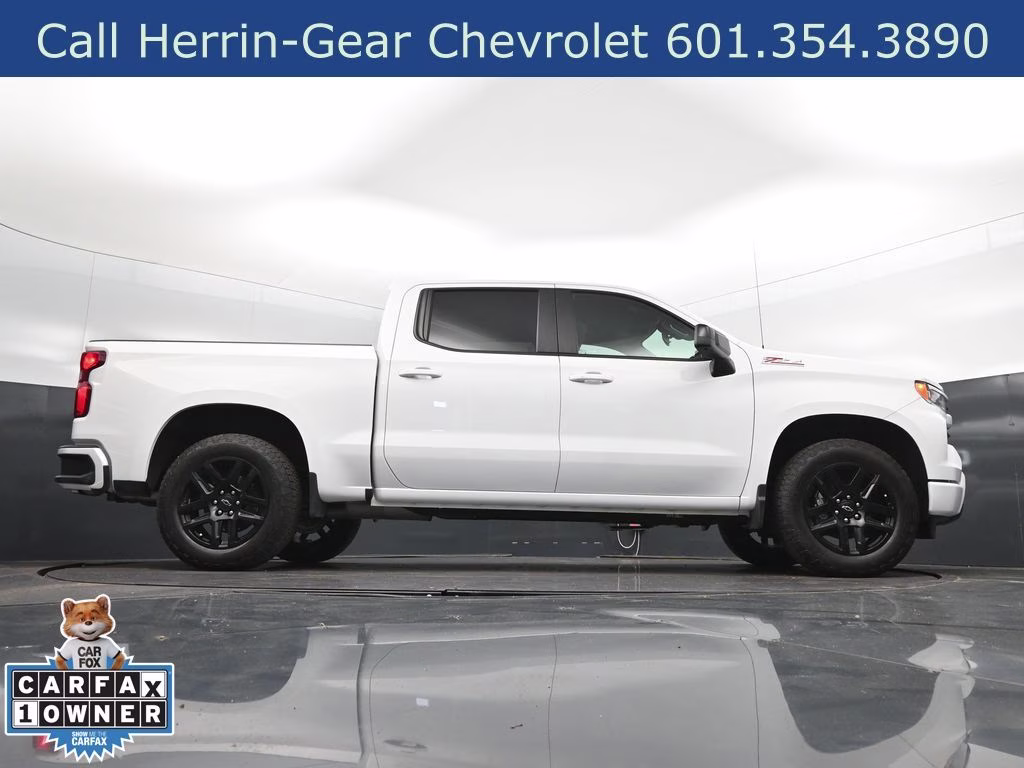2023 Summit White Chevrolet Silverado 1500 RST 4X4 Truck